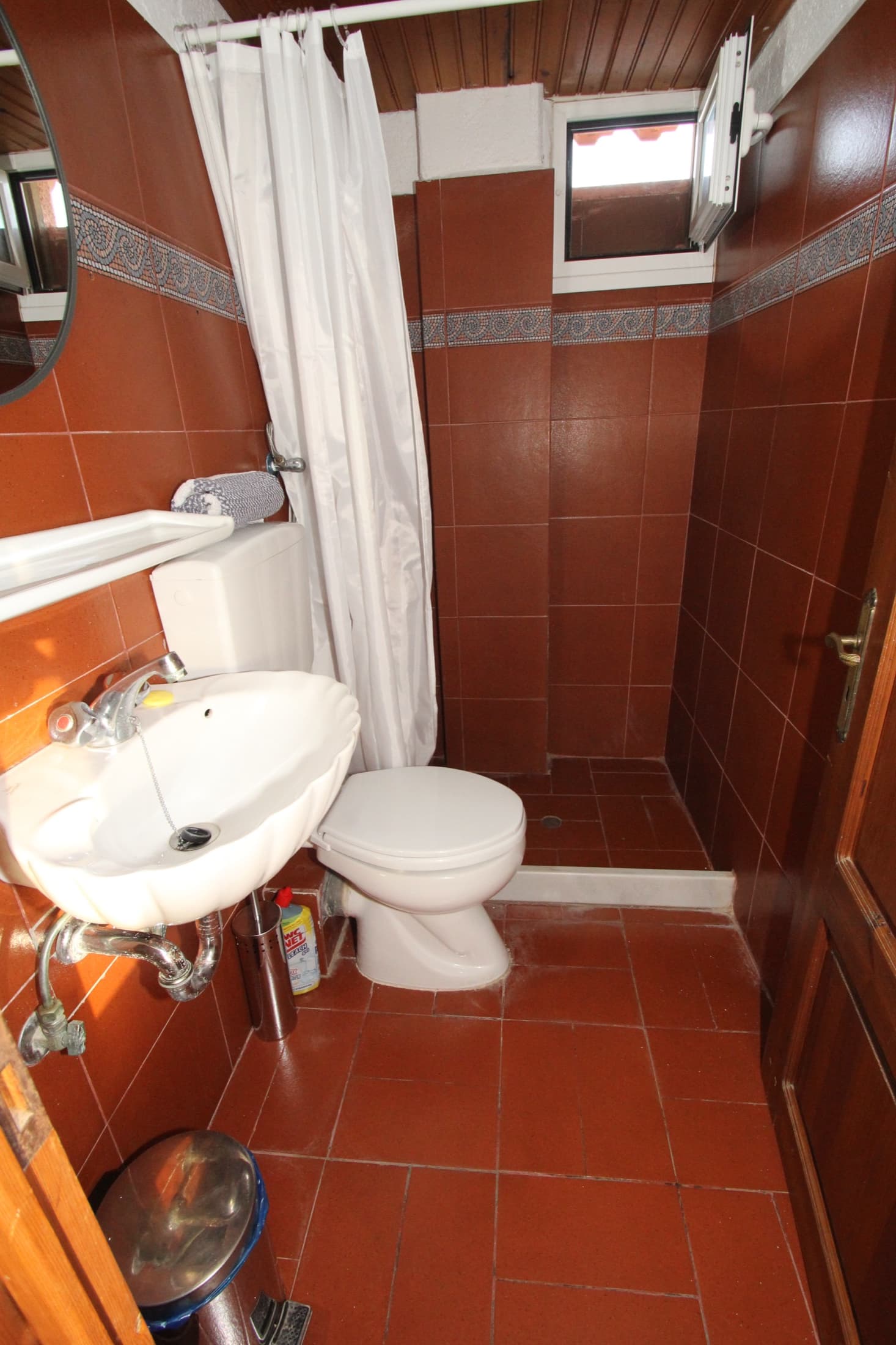 Private bathroom at Fistiki Studio